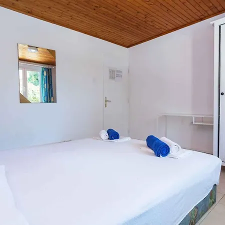 Appartement 8 *