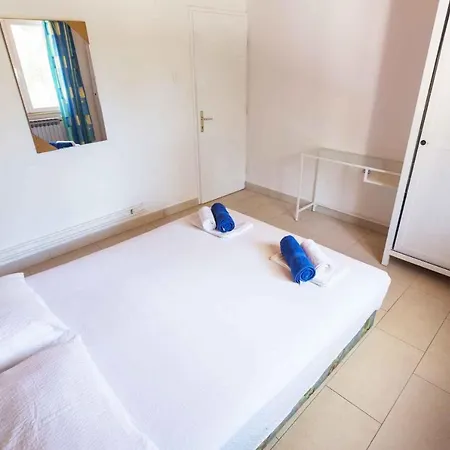 8 * Mali Lošinj